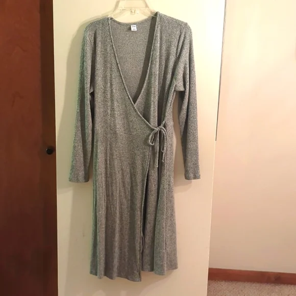 old navy wrap dress XS short-sleeve V-Neck Summer Knee Length Retro Hippie Add a trend led style into your wardrobe this season from Yours Curve Old Navy Babydoll Wrap Dress